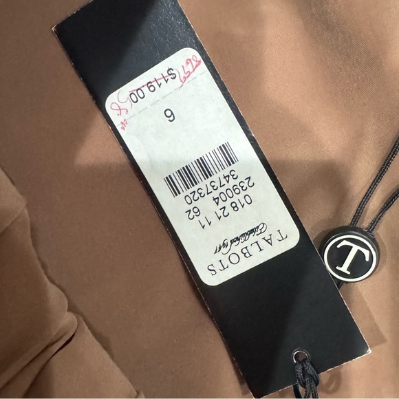 Talbots brown NWT pleated front skirt ❤️ - Picture 8 of 8